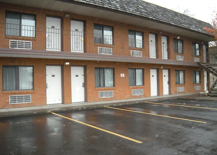 Motel West