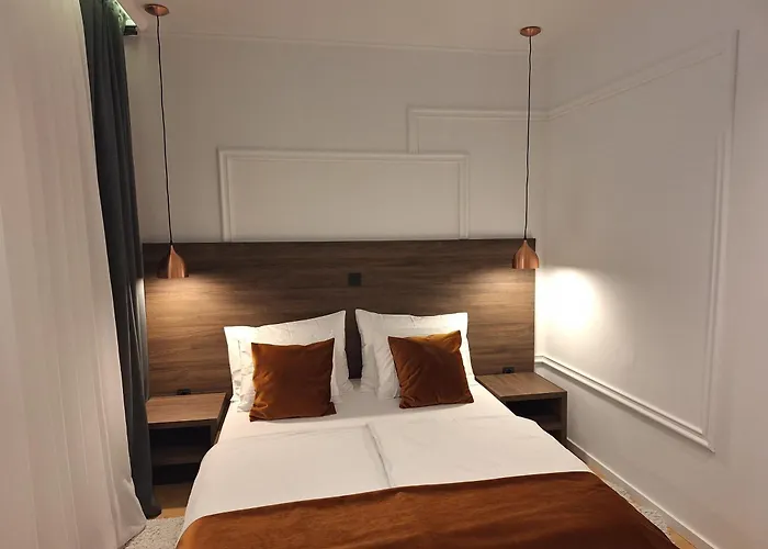 Accommodation Iva