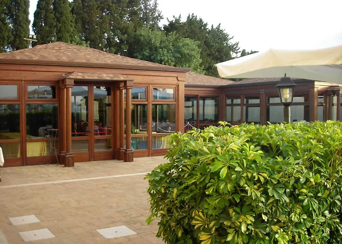 Hotel con piscina: Hotel Il Podere