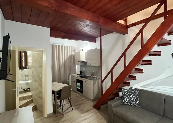 Station Rooms37