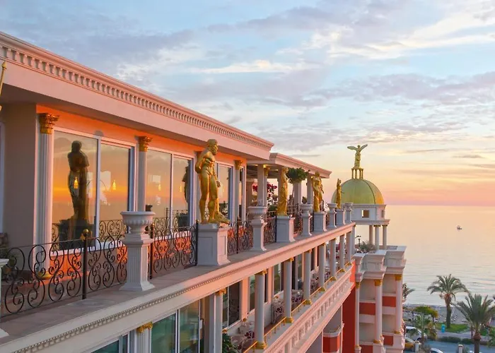 Golf hotels Antique Roman Palace Museum (Adults Only)