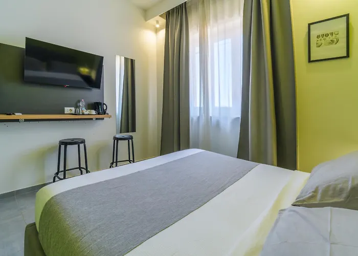 Room 65