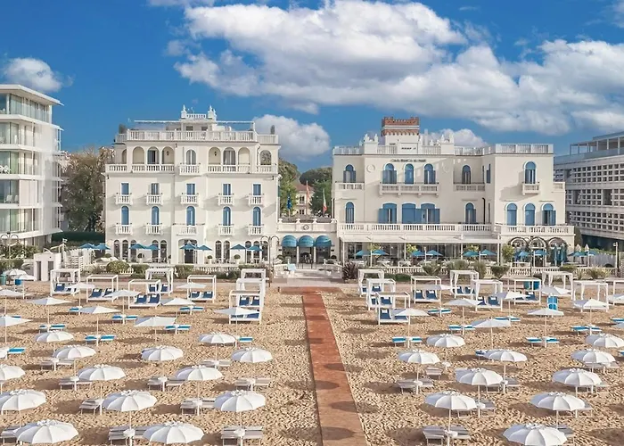 Hotel con piscina: Casa Bianca Al Mare