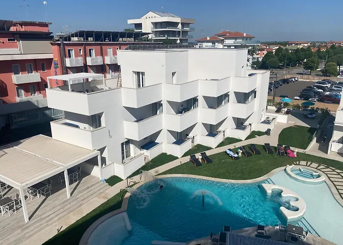 Hotel with view: Marina Palace Hotel 4 Stelle S