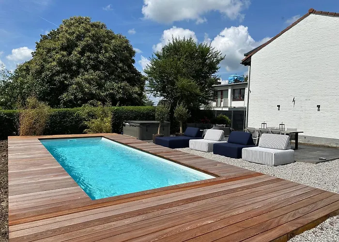 Luchthavenhotel: Boutique Hotel Le Faucon