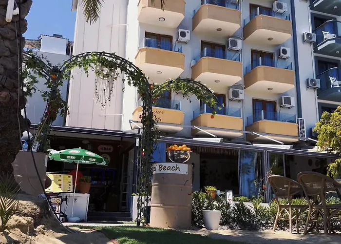 Reis Beach Hotel