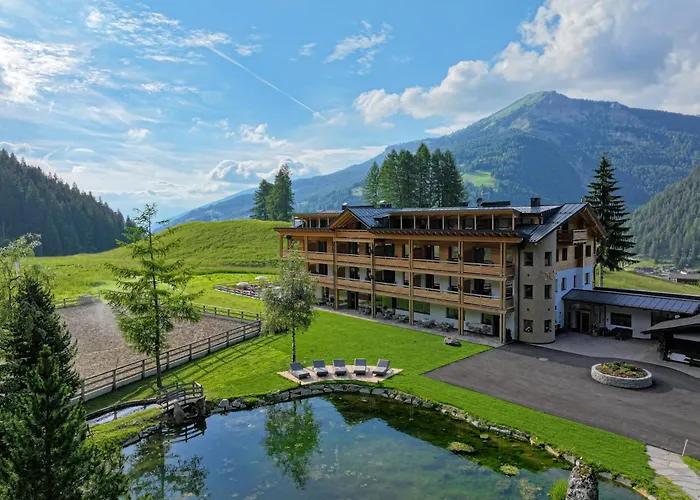 Hotel con piscina: Hotel Pozzamanigoni