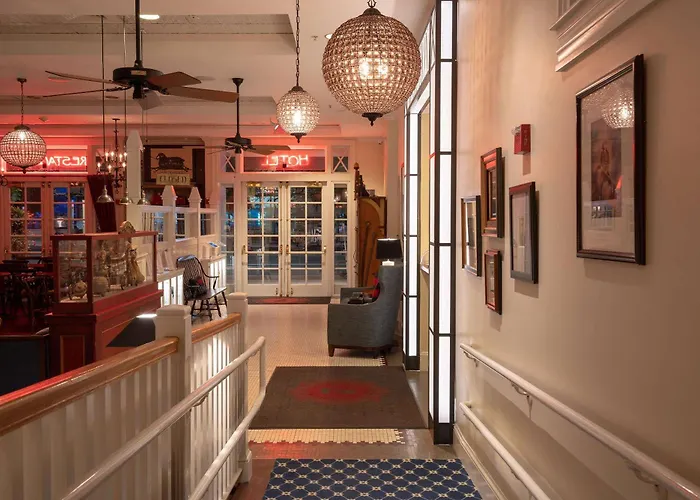 Hotels Close to Airport Kendall At The Engine 7 Firehouse