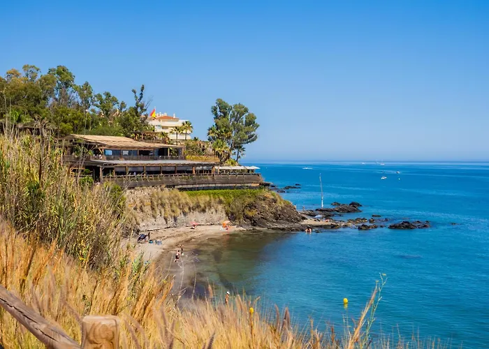 Cubo'S Poseidon Suites 2 & Pool For Adults