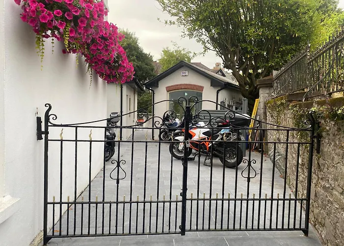 Shandon Bells Guest House