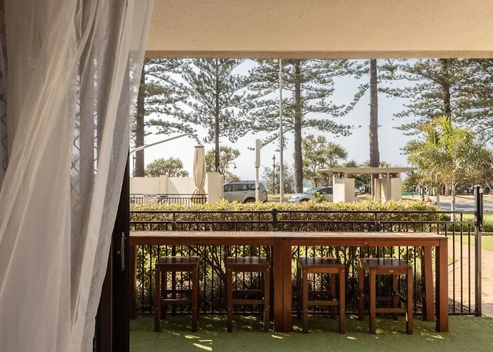 Resorts Guide Columbia Beachfront Apartments On Rainbow Bay