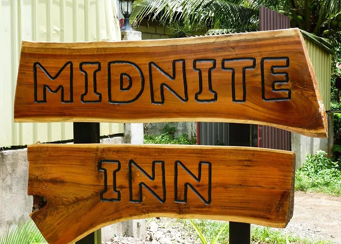 Midnite Inn
