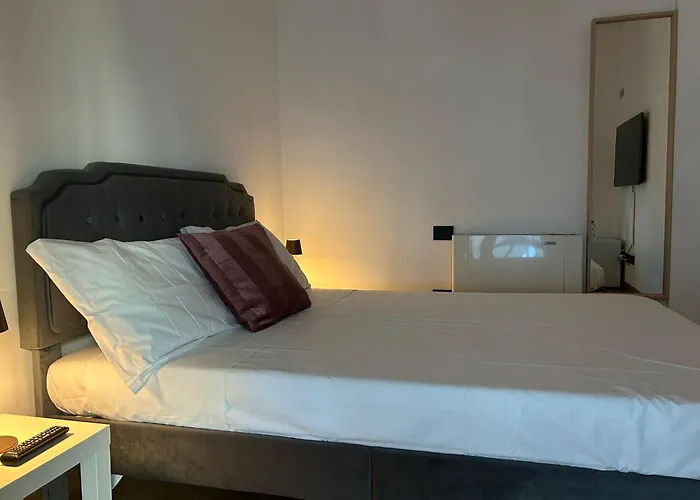 Dina Suite Rome