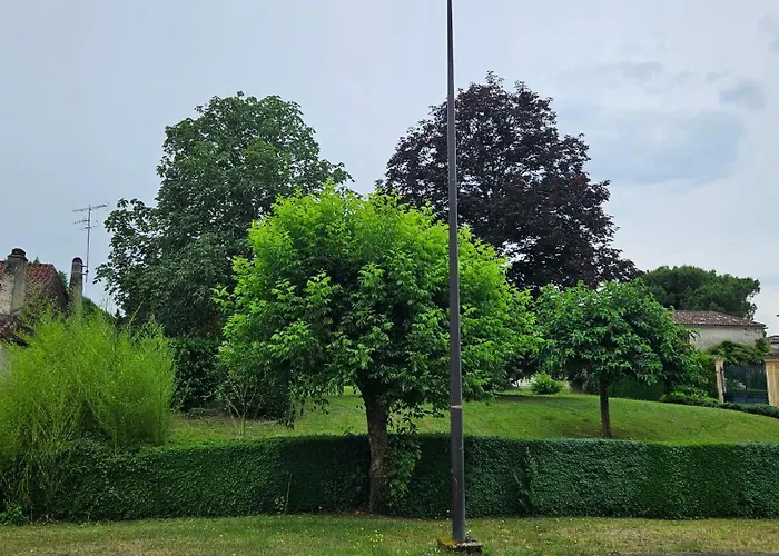 Chambres Et Gites Les Deux Chenes Pres De Bergerac