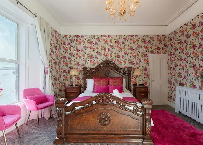 Villa: Mount Eagle - Sleeps 24