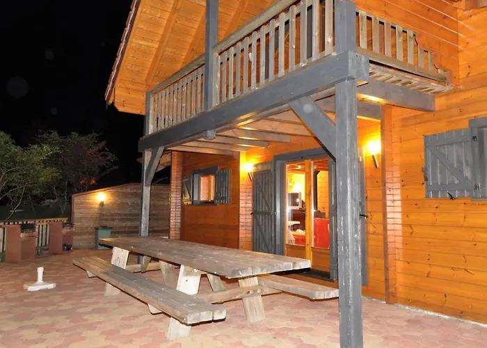 Chalet Maya, Belle Vue Lac, Sauna, Spa Et Wifi