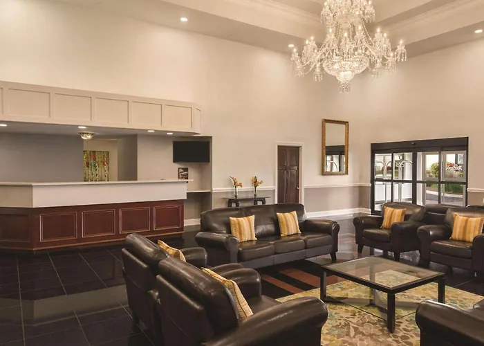 Radisson Hotel & Conference Center Rockford