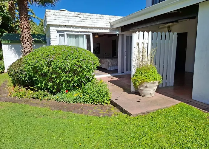 Cheap hotels Point Lodge Knysna