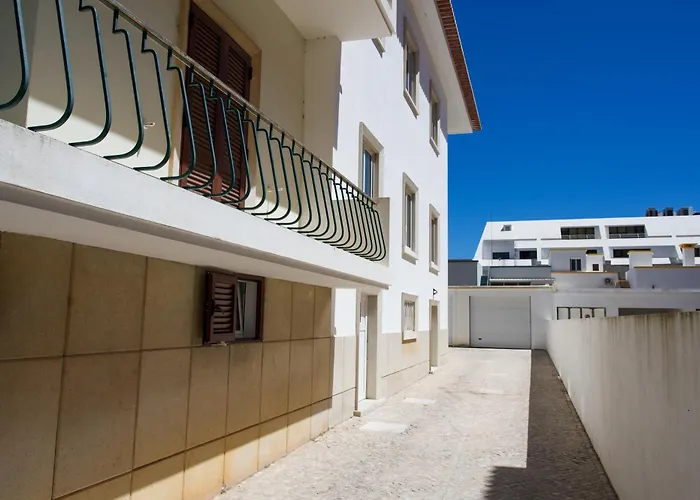 Moradia De Faro