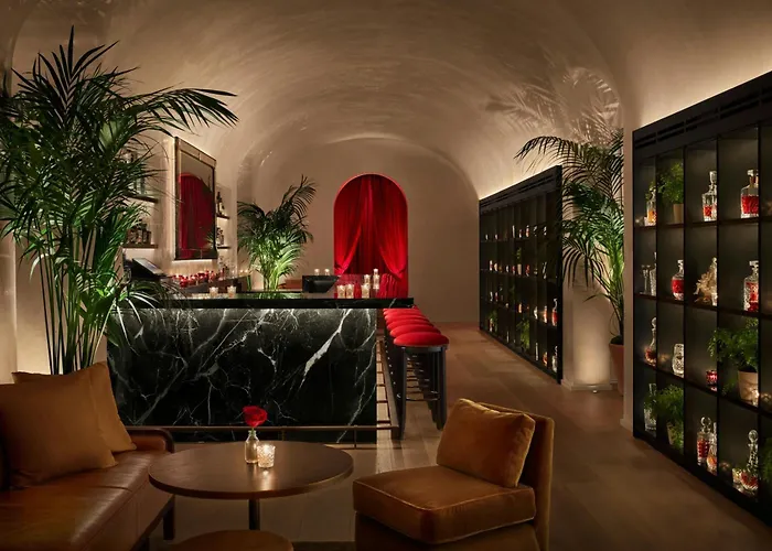 Pet Friendly hotel: The Times Square Edition New York