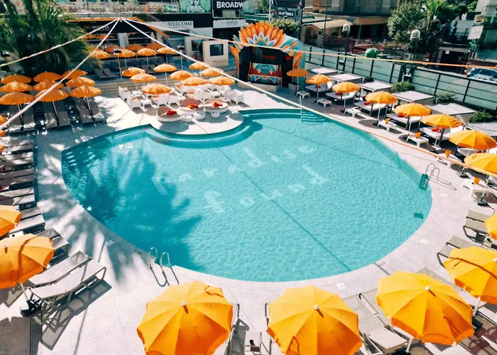 Hotel de 4 estrellas: Marina Resort Benidorm - The Original Benidorm Vibe