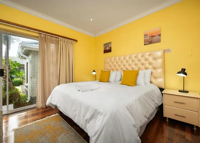 Family Hotel: Africa Beach B&B