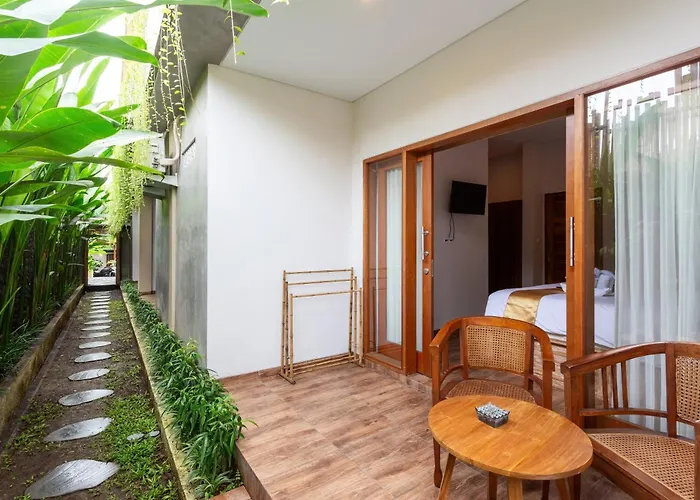 Graha Shanti Guest House