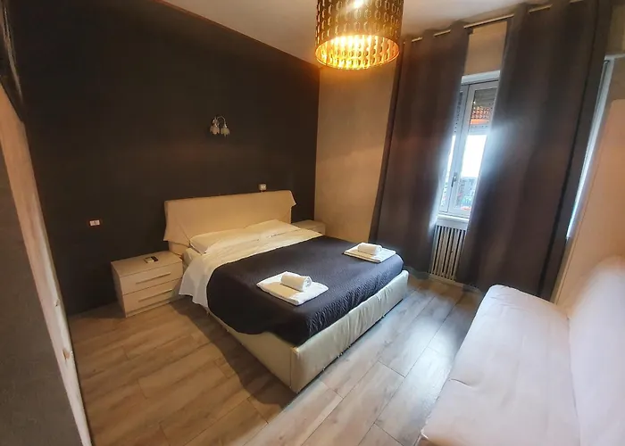 Sira House