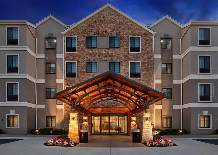 Staybridge Suites 80Th And Dodge By Ihg