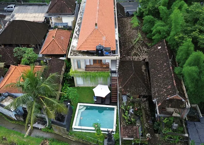 Graha Shanti Guest House