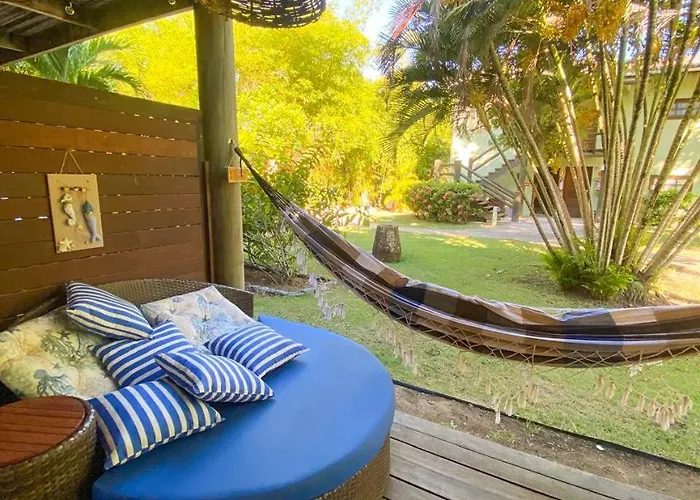 Quarto e sala com piscina em Maceió - Villas Tulipa 02
