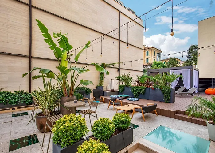 Family Hotel: The Spring House Hotel Rome Vatican, Tapestry Collection By Hilton