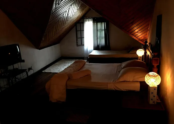 Le Fumoir Guest House Familiale