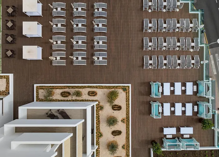In Luxury hotels Marsenses Rosa Del Mar & Spa