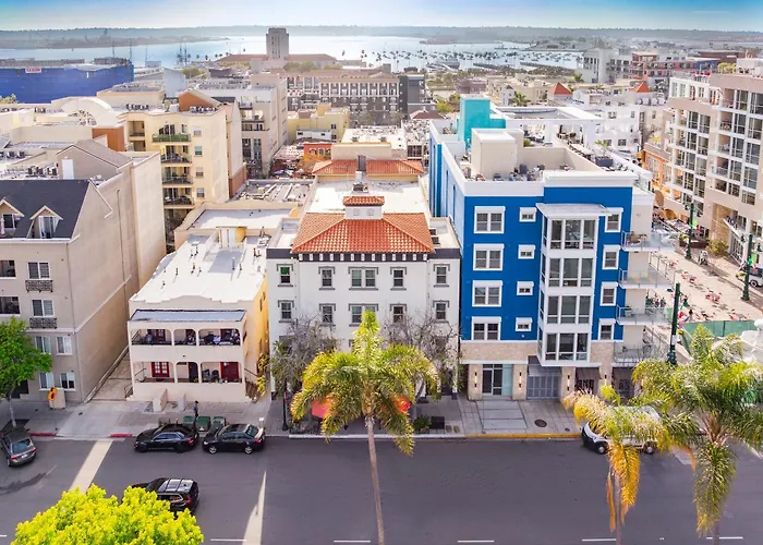 Pet Friendly hotel: Urban Boutique Hotel- Little Italy, Downtown San Diego