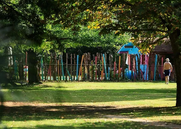 Domaine de Rhodes - Locations de vacances / Vacation rentals