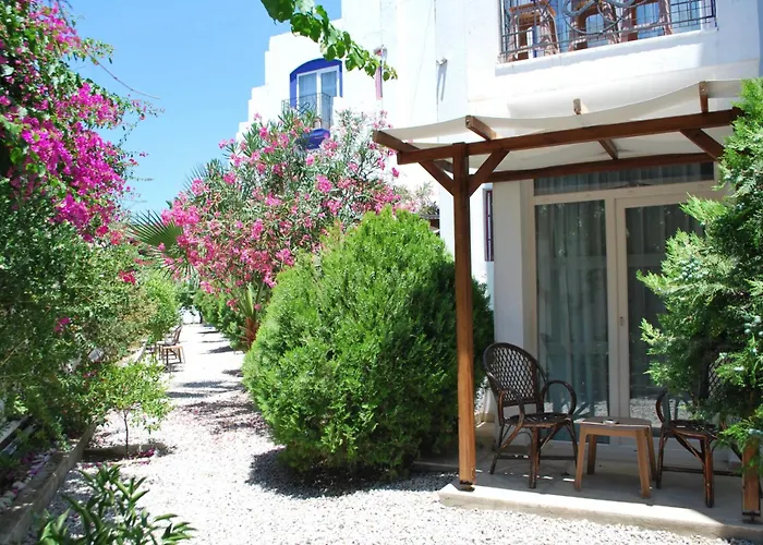  Serpina (Adults Only)