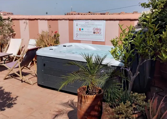 Riad Lauriers Blancs