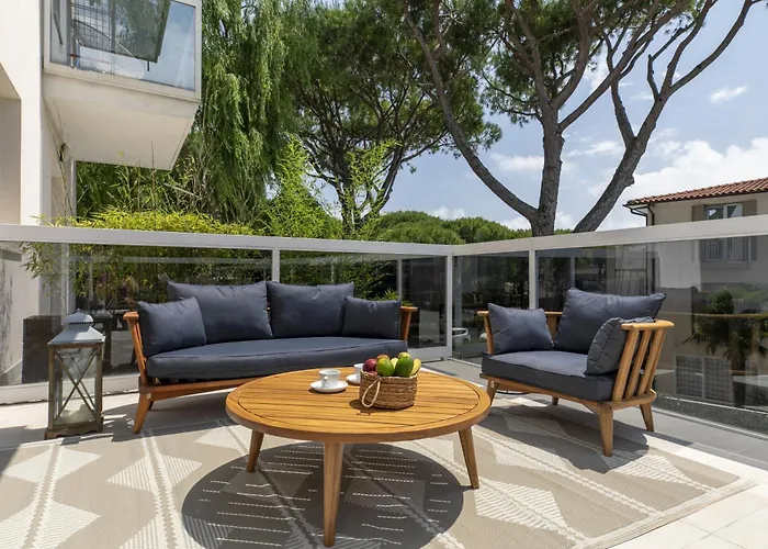 Harvey Suites & Residence