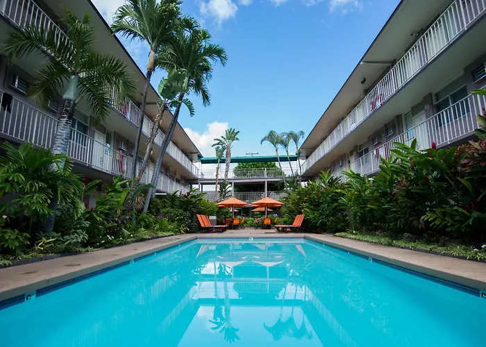 Pacific Marina Inn Airport
