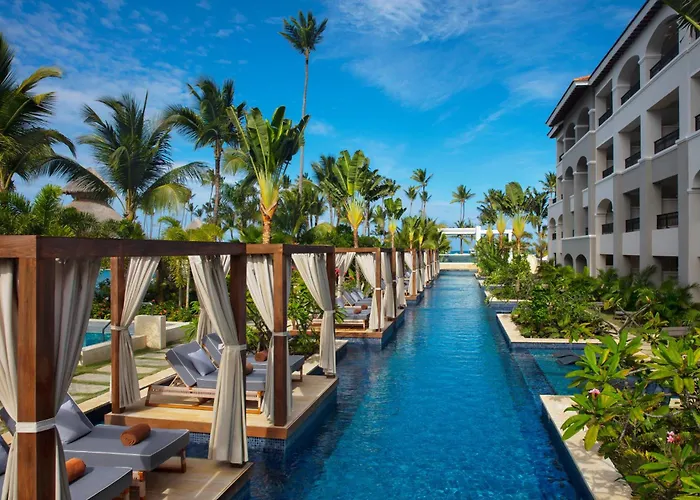 Pet Friendly hotel: Secrets Royal Beach Punta Cana (Adults Only)