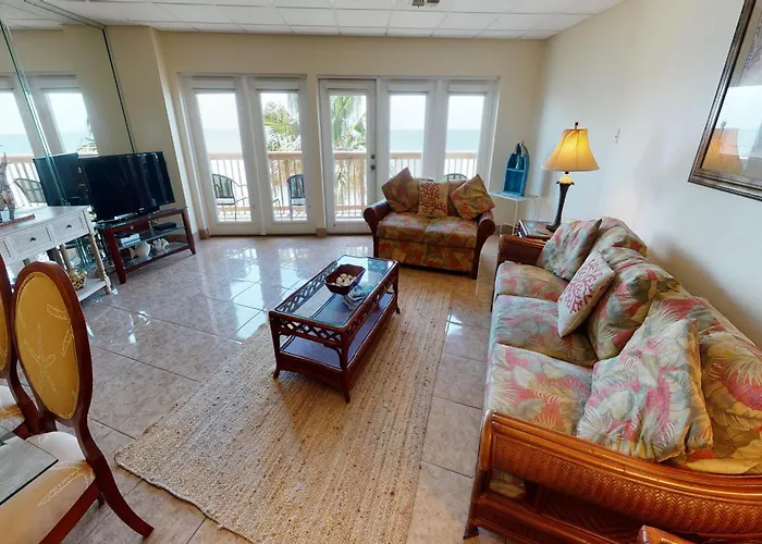 Apartment: Galleon Bay Condominiums #207