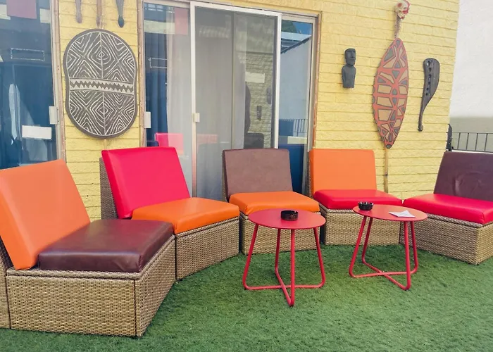 Banana Bungalow West Hollywood Hotel & Hostel