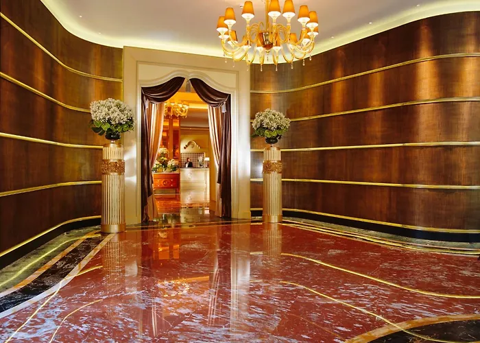 Hotel con piscina: Hotel Principe Di Savoia - Dorchester Collection