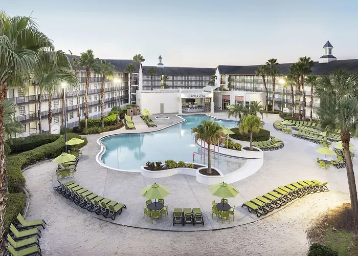 Cheap hotel: Avanti International Resort