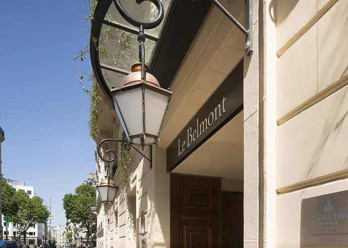 Dog friendly hotels Le Belmont Paris