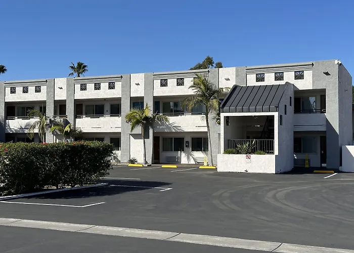 Solara Inn And Suites