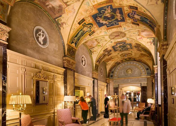 Hotel: The Sherry Netherland