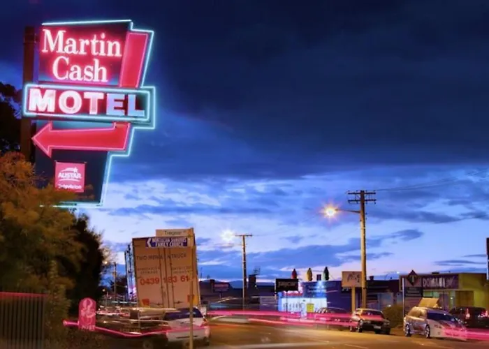 3 star hotels Martin Cash