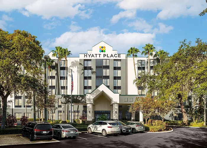 Hotel with pool: Hyatt Place Tampa Busch Gardens